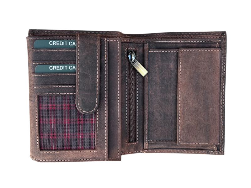 Hunting wallet with deer motif - vertical/tan