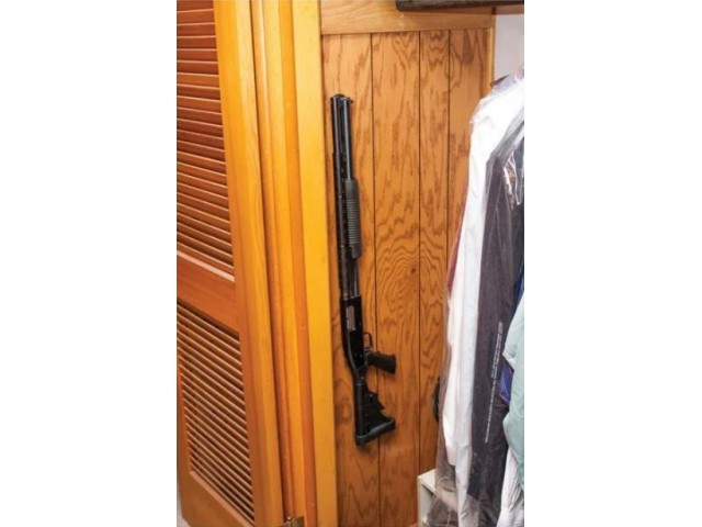 Waffe LOCKDOWN