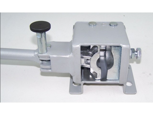BS Handle for quick release of the rear holder