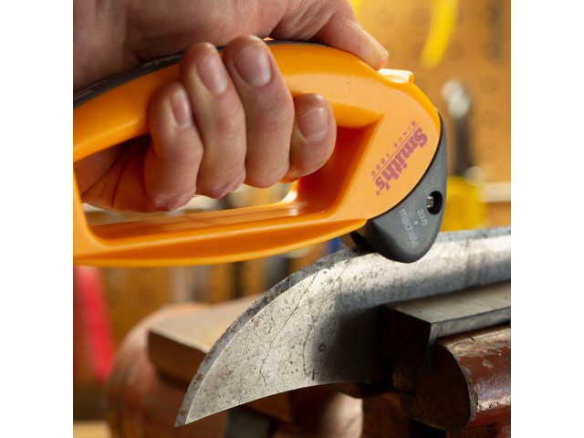 Sharpener for knives, machetes, axes SMITH'S Axe and Machete Sharpener