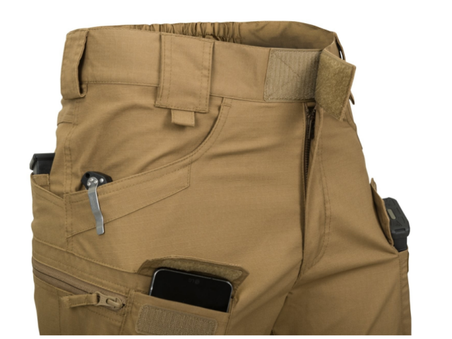 Kurze Hosen HELIKON UTS (URBAN TACTICAL SHORTS) - POLYCOTTON RIPSTOP RAL7013 grün