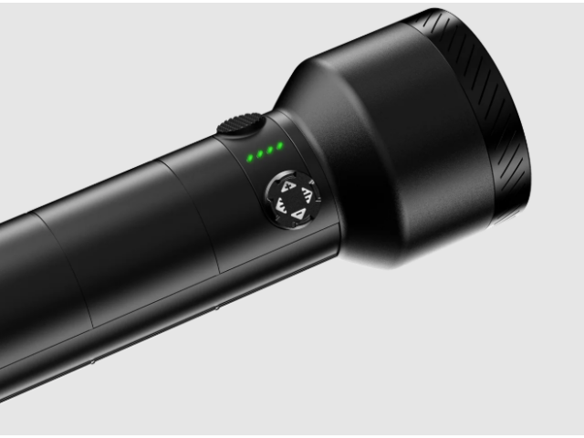 Rechargeable flashlight ZWEI BRUDER ZB8T - 4000 lm